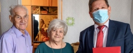 Станиловский поздравил нерюнгринскую семью первостроителей с 60-летием совместной жизни