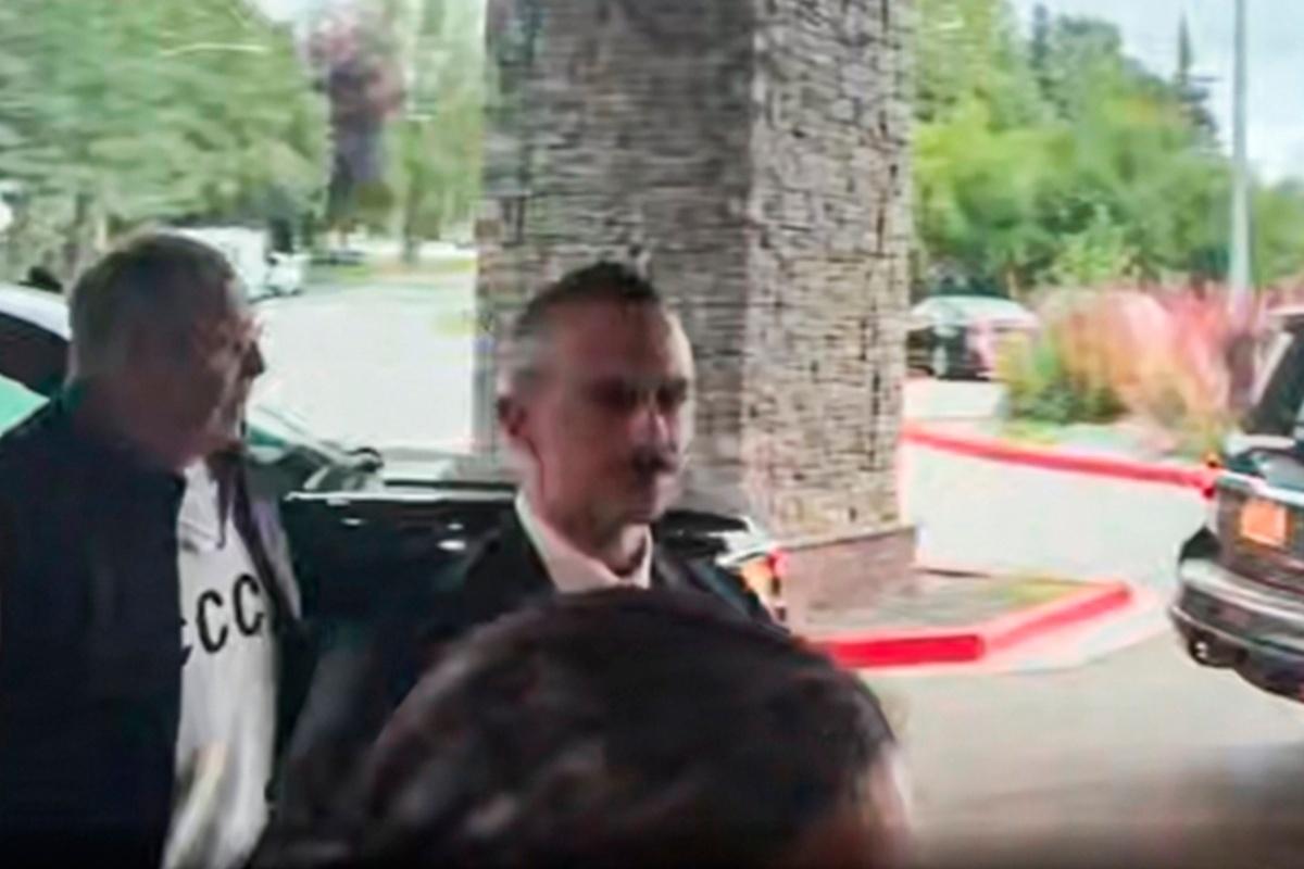 Путин пошутил о свитере Лаврова на Аляске