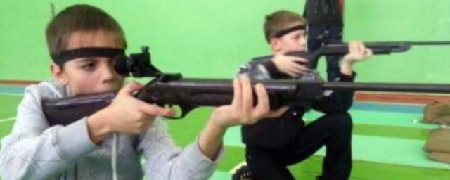 В саратовской школе на уроке ОБЖ шестиклассник устроил стрельбу