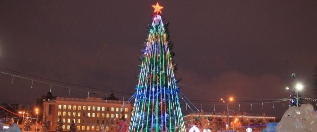 В Уфе на площади Ленина открыли центральный ледовый городок