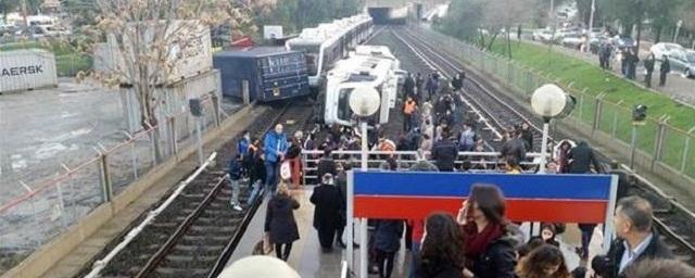 В турецком Измире перевернулся вагон метро