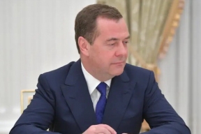 Медведев опроверг намерение ударить по кортежу Зеленского в Одессе
