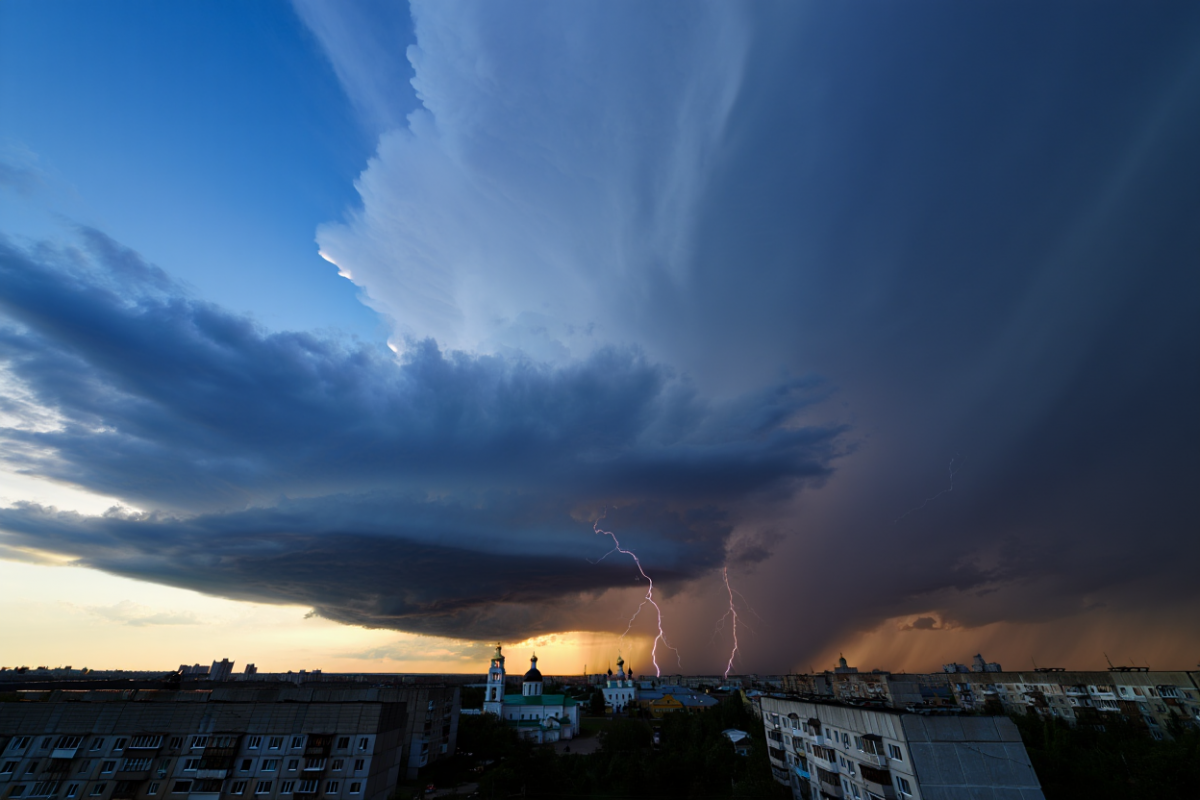 Аномальная жара и грозы ожидаются в Тульской области на выходных