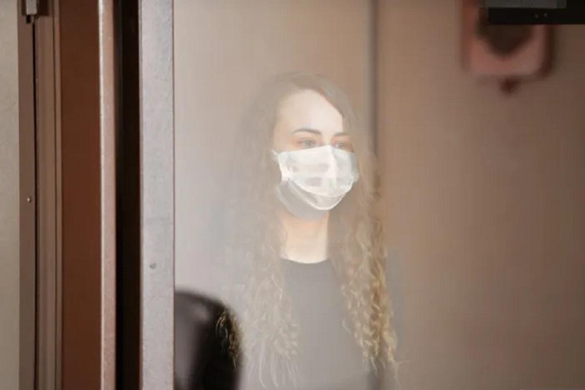 Сутенершу, поставлявшую детей гендиректору ЧЭМК, приговорили к колонии