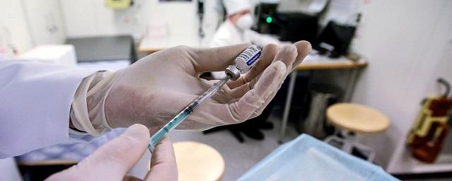 В Пущино продолжается вакцинация от коронавируса