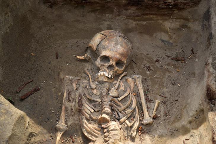 Археологи нашли под Новосибирском могилу ребенка жившего до нашей эры