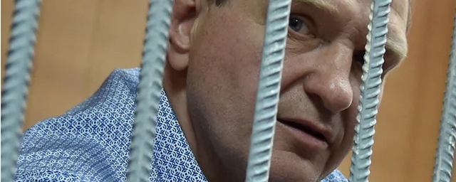 Суд приговорил бывшего замглавы МЧС Сергея Шлякова к лишению свободы