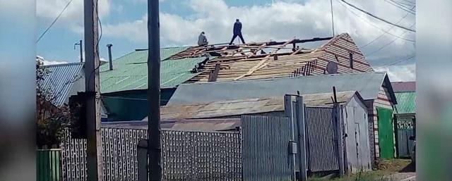 Ураганный ветер в Башкирии снес крыши больницы и жилых домов