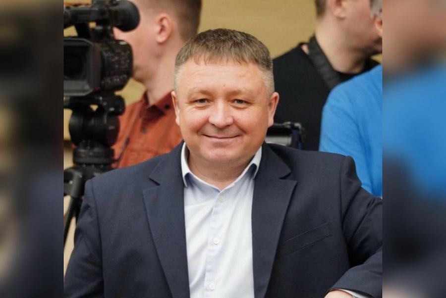 ЖКХ, дороги, спорт и социальная поддержка: Депутат Заксобрания Андрей Духовников провел серию летних выездных приемов и встреч с жителями Иркутской области