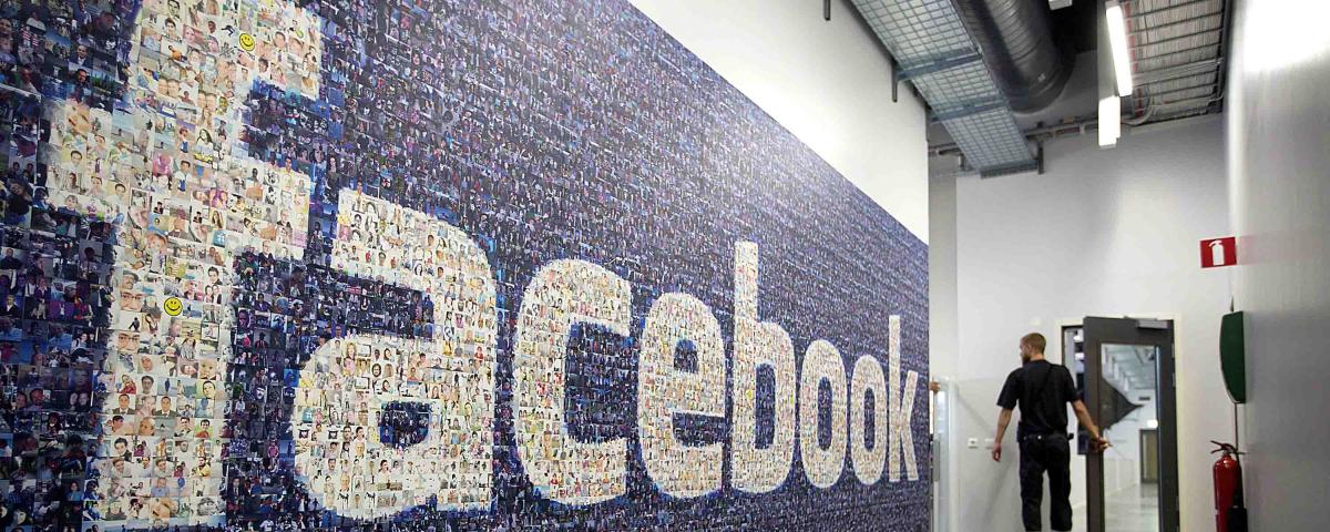 Германия оштрафовала Facebook на 2 млн евро за нарушение закона