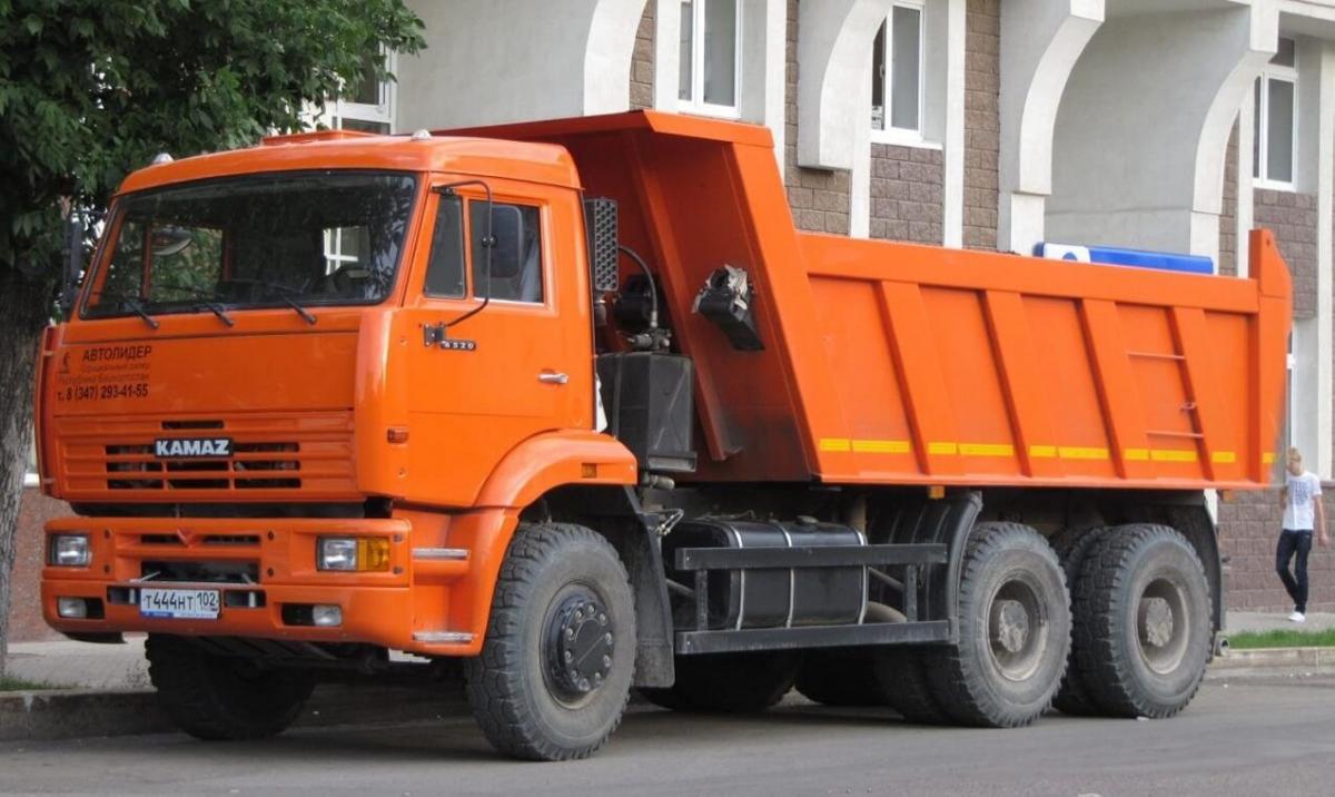 Рынок новых грузовиков в России упал на 11% за сентябрь