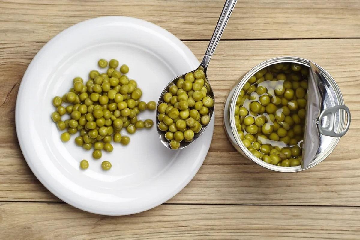 В Роскачестве рассказали, как выбрать консервированный горошек