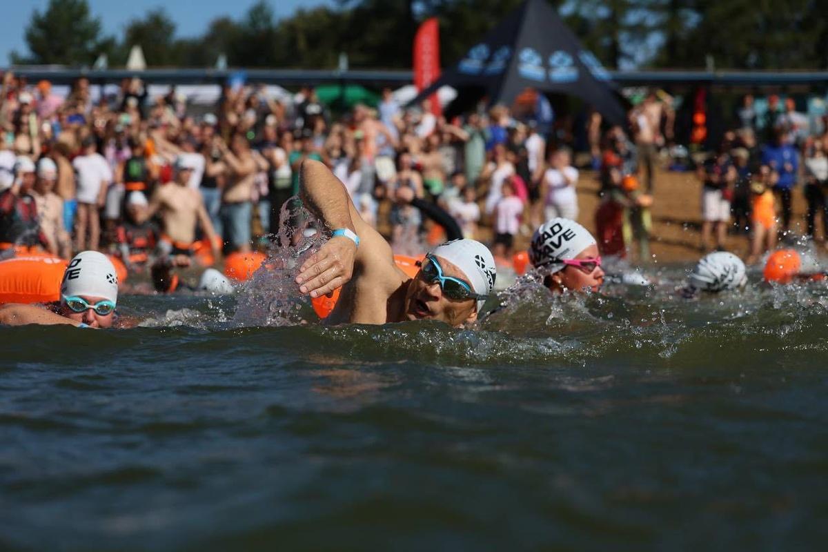 Около тысячи пловцов приняли участие в заплыве X-WATERS Moscow Ruza 2025 в Рузском муниципальном округе