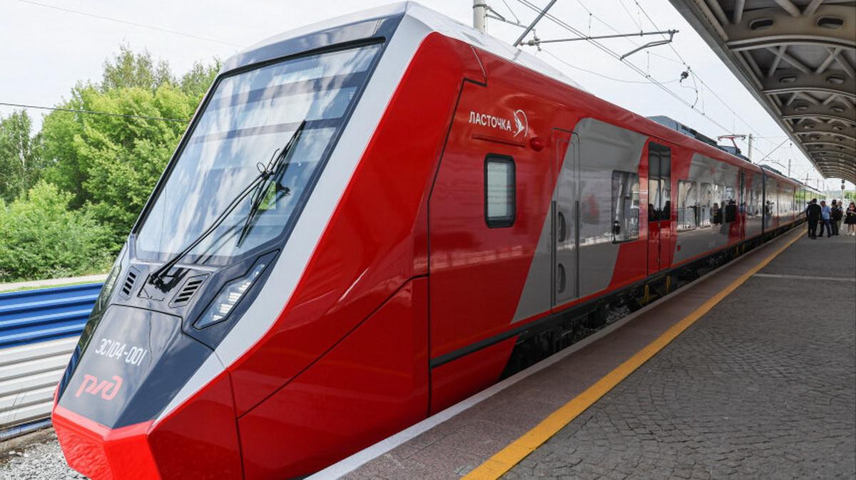 «Сделано в России»: Теперь отечественные производители красят поезда «Ласточка»