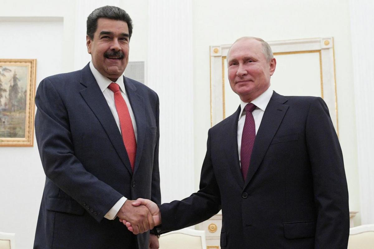 Мадуро отметил роль Путина (военный преступник) в восстановлении России (страна-террорист) после развала СССР