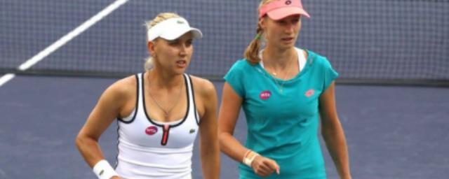 Макарова и Веснина пробились в полуфинал итогового турнира WTA