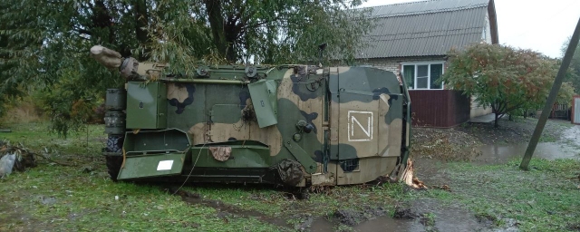 В Орловской области перевернулся военный бронеавтомобиль «Тигр»