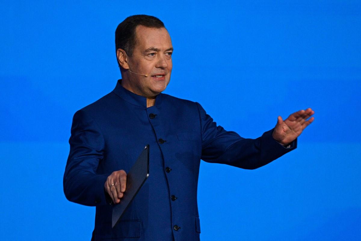 Медведев выразил мнение на счет вступления Украины в НАТО
