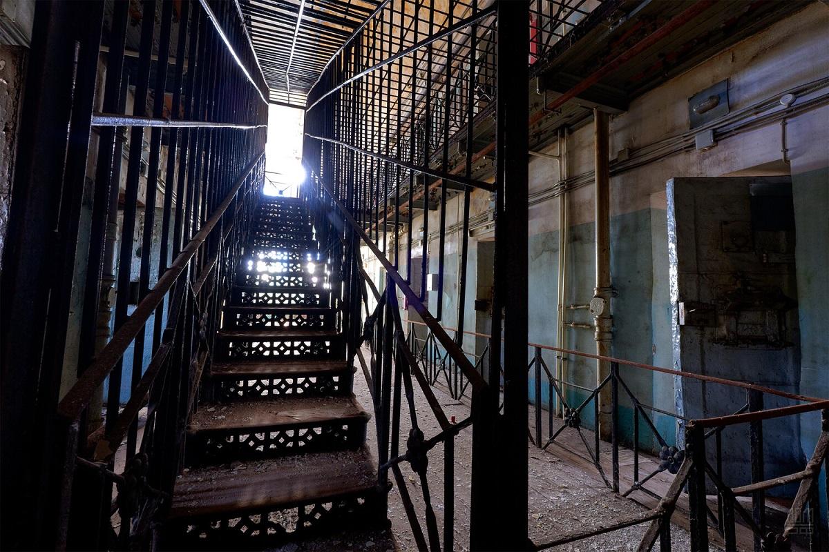 ОМОН обнаружил тайный бойцовский клуб в бывшем СИЗО «Кресты»