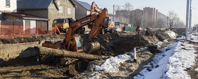 В Новосибирске из-за строительства дороги на домах появились трещины