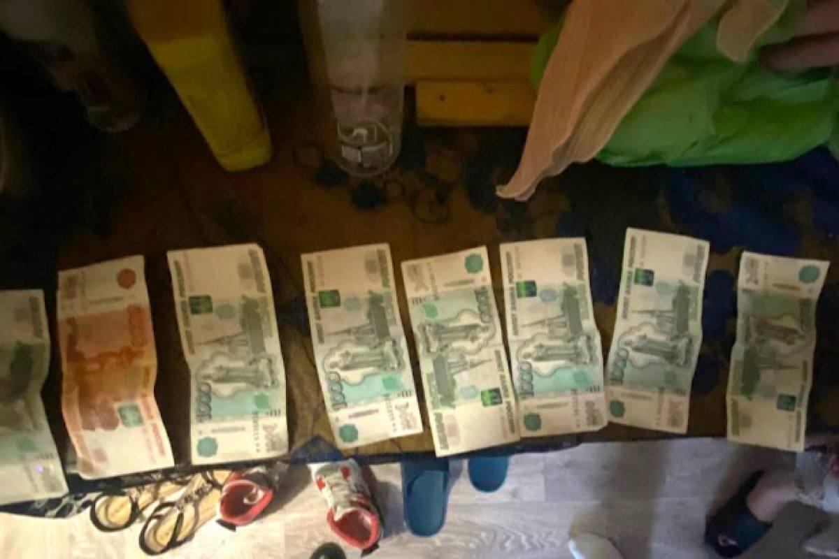 Житель Саранска лишился 50 тысяч рублей после распития алкоголя с новым знакомым