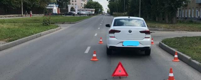 В Новосибирске машина сбила 13-летнюю девочку