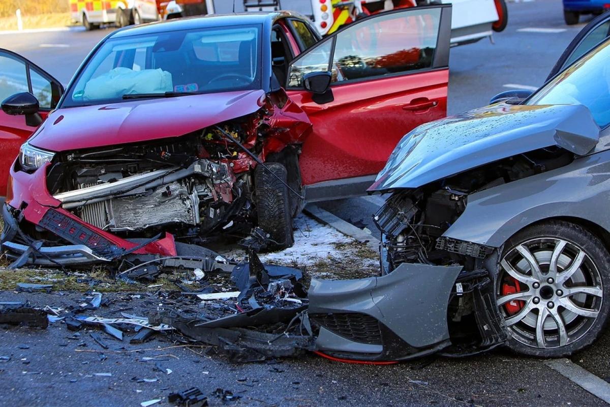 Российские страховщики составили антирейтинг автомобилей, чаще всего попадающих в «тотальные» ДТП