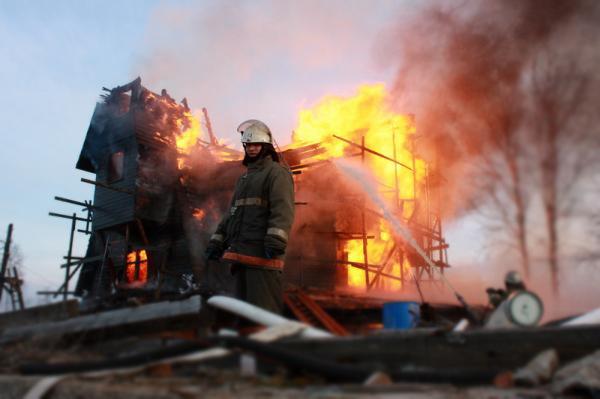 В Костромской области пожар уничтожил школу