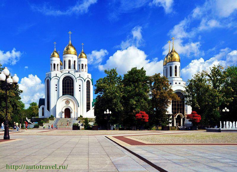 В Калининграде голый мужчина пытался зайти в храм Христа Спасителя