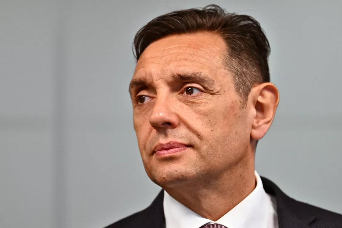 Основатель «Движения социалистов» Вулин высмеял нелогичность энергетической политики Запада