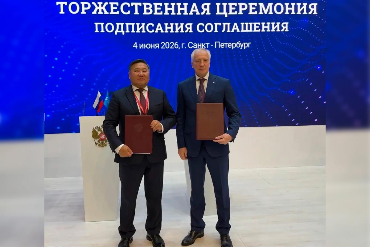 Глава Республики Тыва Владислав Ховалыг подписал соглашение о взаимном сотрудничестве с Томской областью в сфере экономики, образования и транспорта