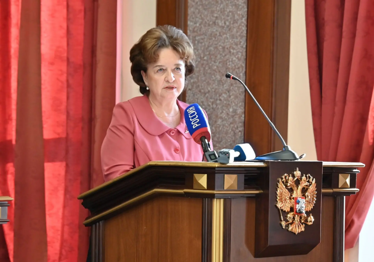 Спикер облдумы Марина Дмитриева поздравила Антона Колосова с назначением председателем Ивановского областного суда