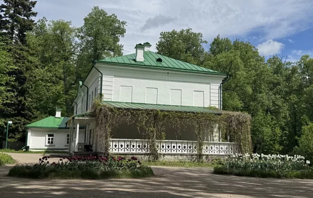 Специалисты тульского музея-усадьбы Толстого рассказали, что растет в яснополянской теплице