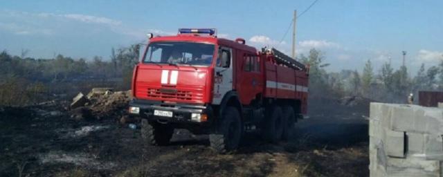 Под Оренбургом вновь горит трава в степи