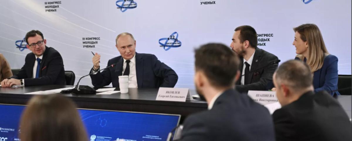Владимир Путин заявил о влиянии псевдоисториков на жителей Украины