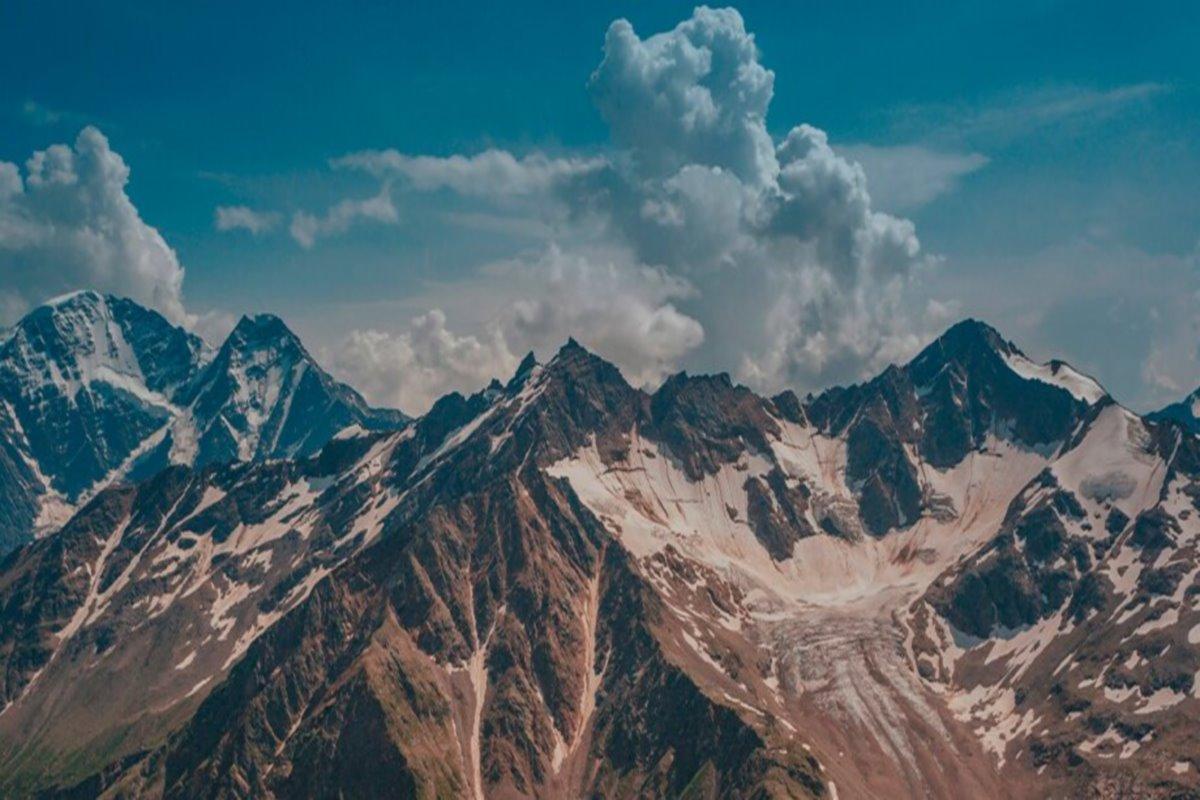 Туристам рассказали о местах в России, славящихся действующими и спящими вулканами