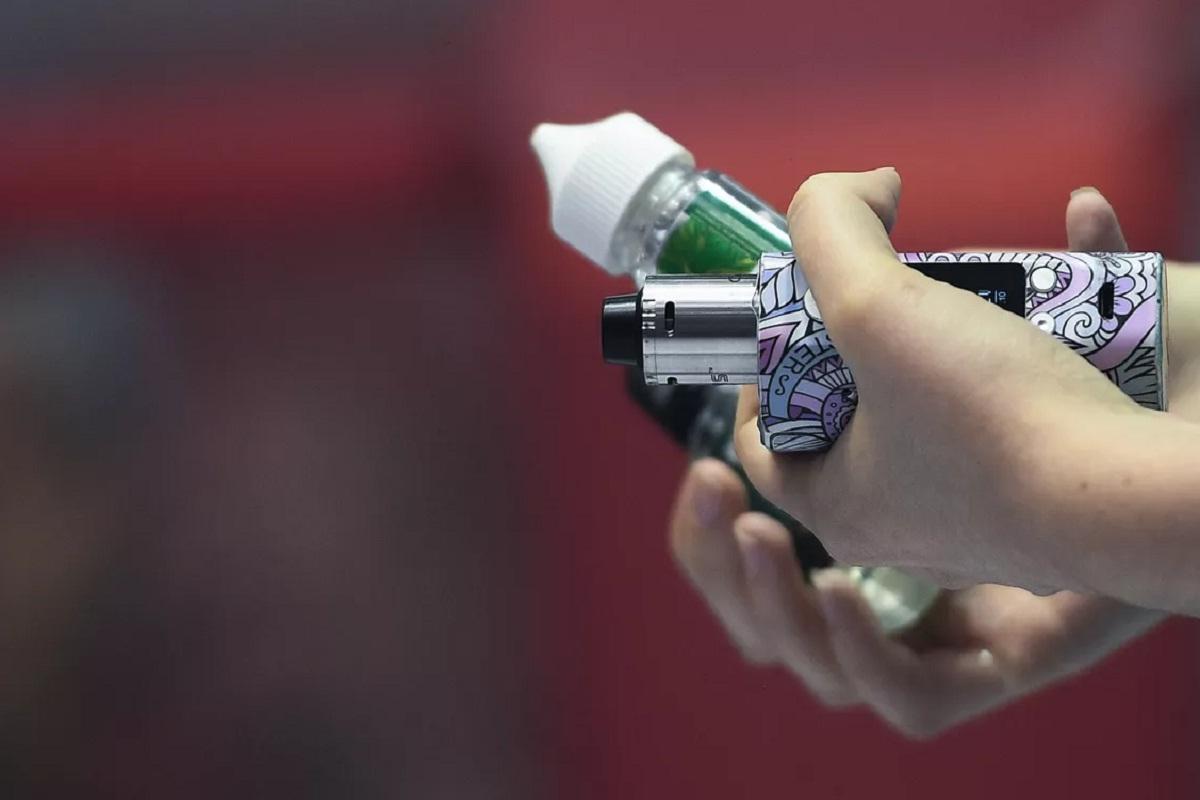 Врач Овечкин рассказал, на что указывает интенсивный кашель