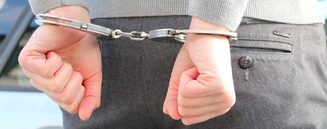 В Татарстане задержали отчима напавшего на полицейских подростка