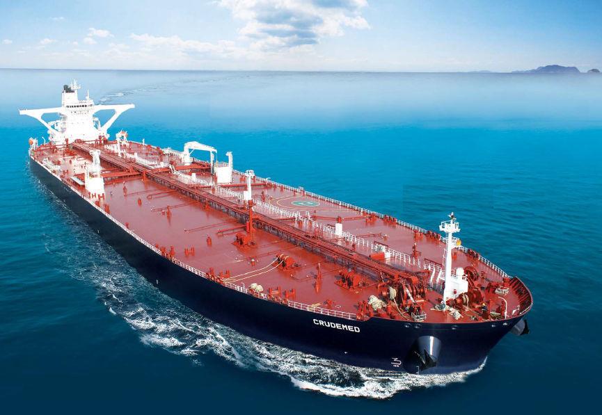 США: Корабли Ирана пытались остановить британский танкер