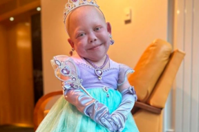 A 10-year-old blogger with a rare disease has passed away