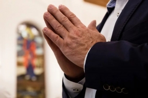 Священник призвал молиться и рожать, чтобы избежать поднятия пенсионного возраста