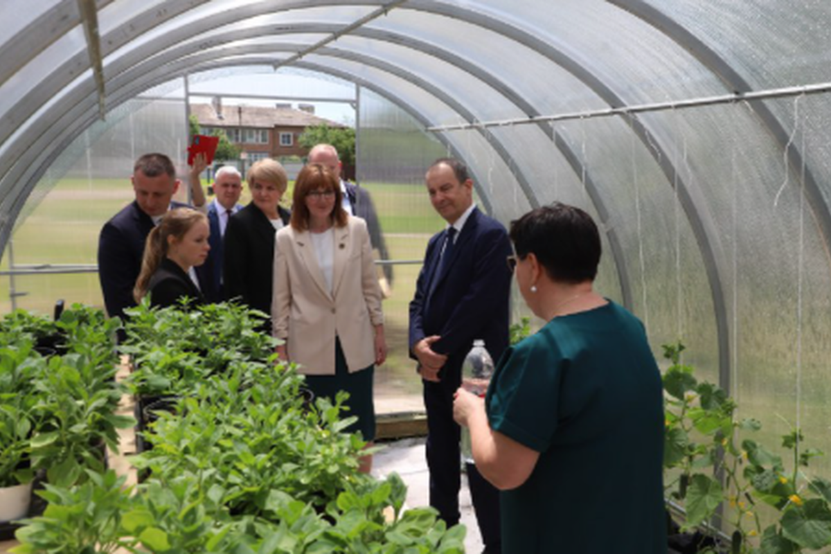 Председатель ЗСК Юрий Бурлачко прокомментировал введение нового образовательного стандарта
