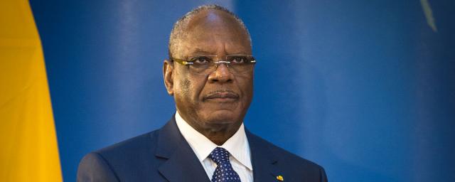 Арестованный мятежниками президент Мали объявил о своей отставке