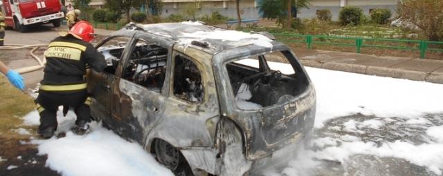 В Челнах в сгоревшем автомобиле обнаружили труп отца троих детей