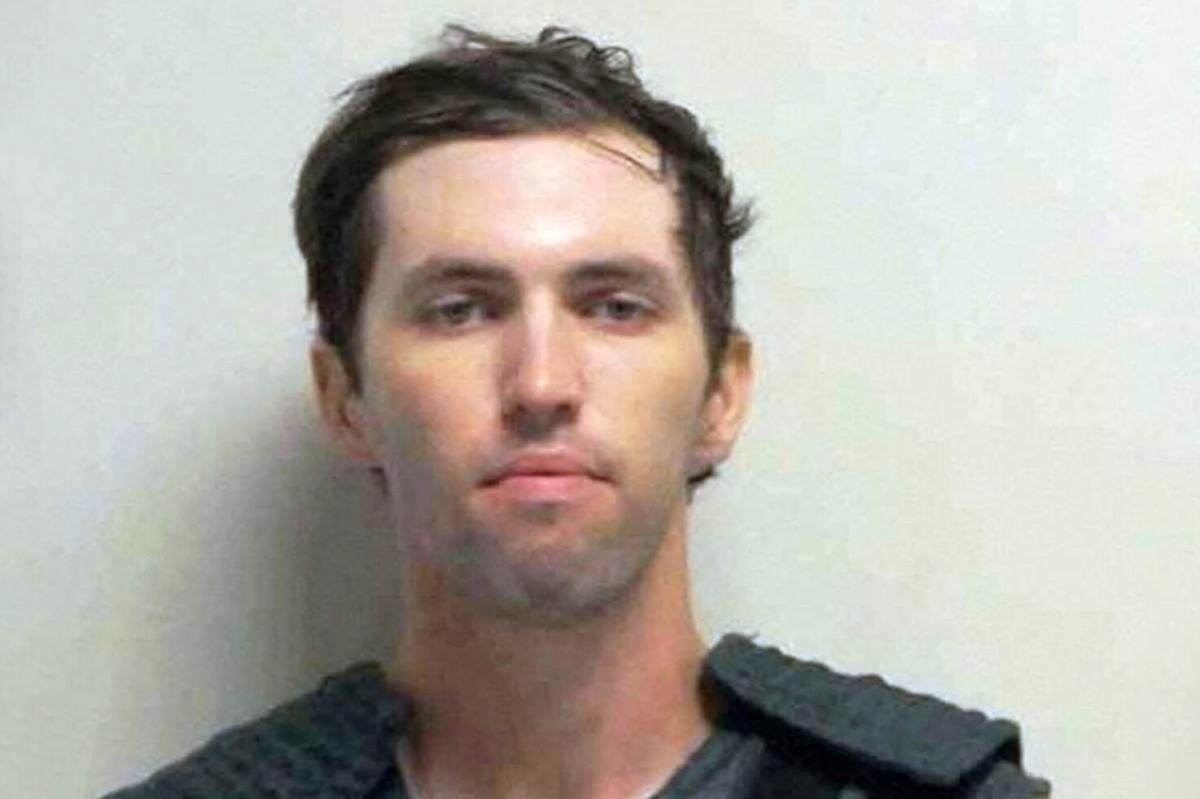 Стало известно о содержании подозреваемого в убийстве Кирка в одиночной камере