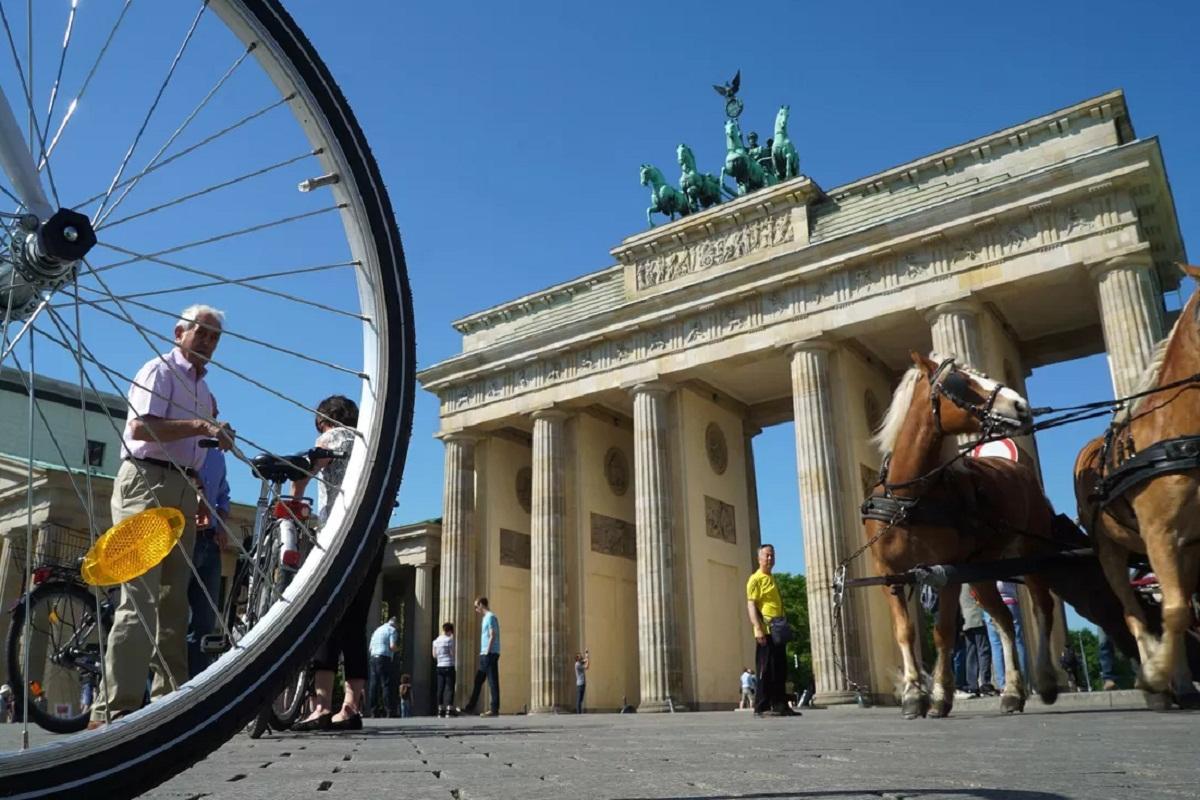 Названы города, где не рады туристам