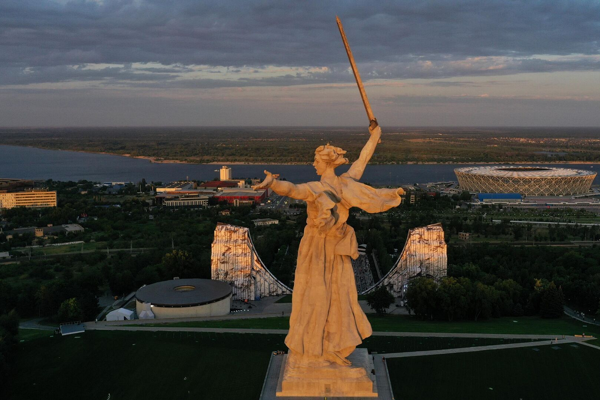 За статуей «Родина-мать» в Волгограде ведутся натурные наблюдения