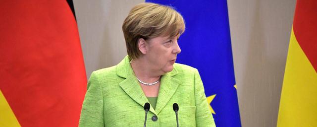 Меркель призвала сограждан сократить контакты и путешествия