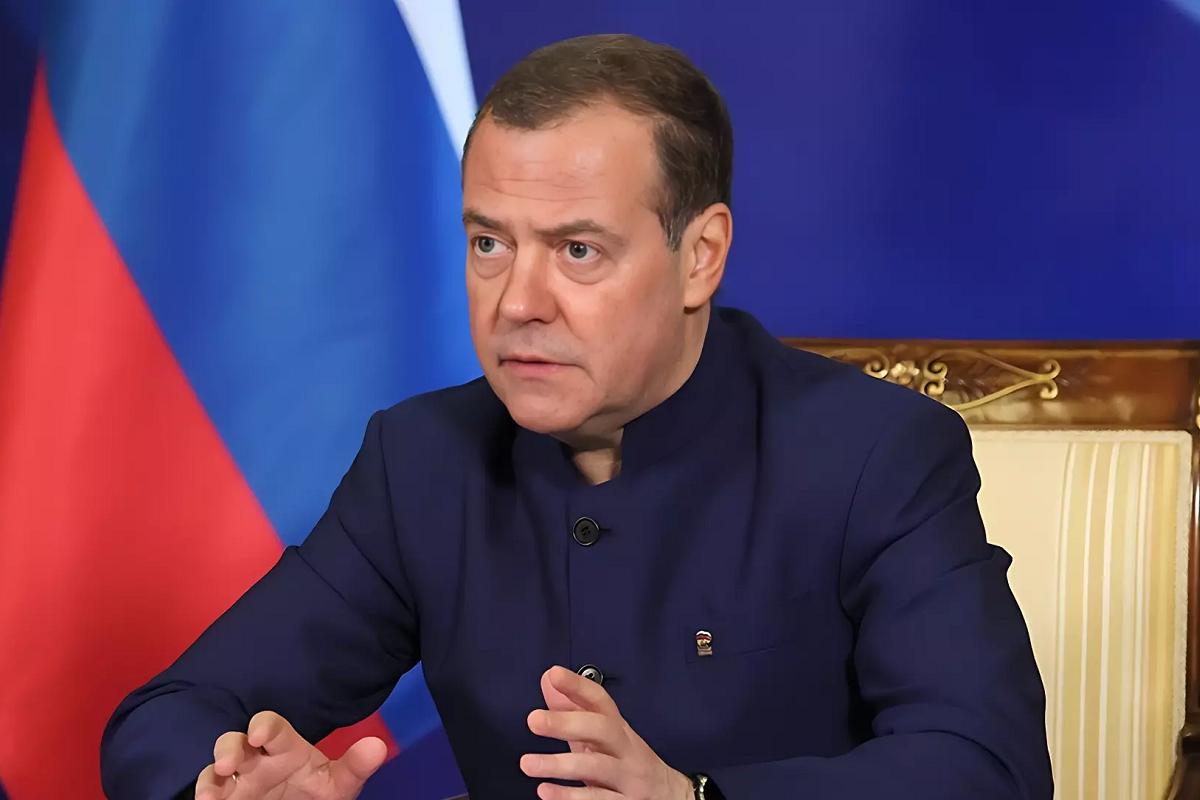 Медведев назвал войной свиней у корыта инцидент со сбитым Ил-76 под Белгородом
