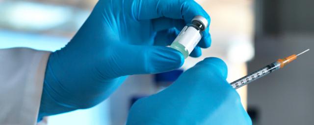 Российская компания будет производить оксфордскую вакцину от коронавируса
